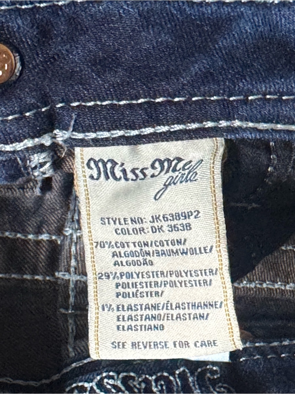 Miss Me Girls Size 10 Dark Indigo Capri Blue Jeans with Embellished Pockets - Picture 4 of 4